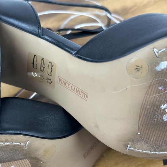 Womens Vince Camuto Sorenn Black Leather Ankle Strap d'Orsay Pumps Size 7 M GUC - Picture 8 of 8